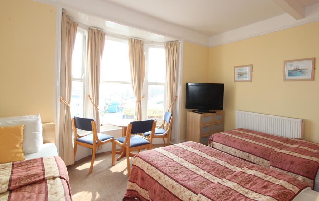 Bourneville Hotel Weymouth Room photo
