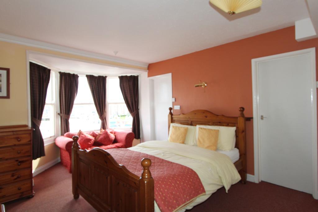 Bourneville Hotel Weymouth Room photo