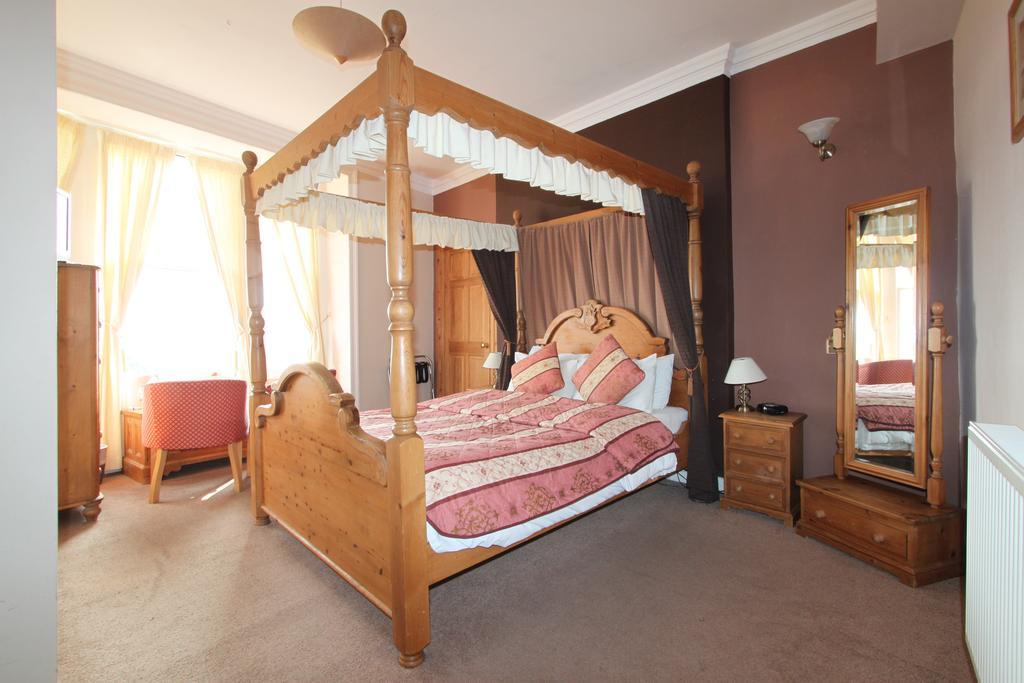 Bourneville Hotel Weymouth Room photo